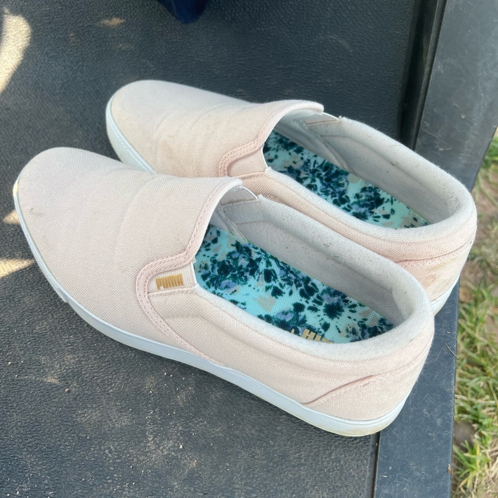 Puma Women's Athletic Shoes in Light Pink and White